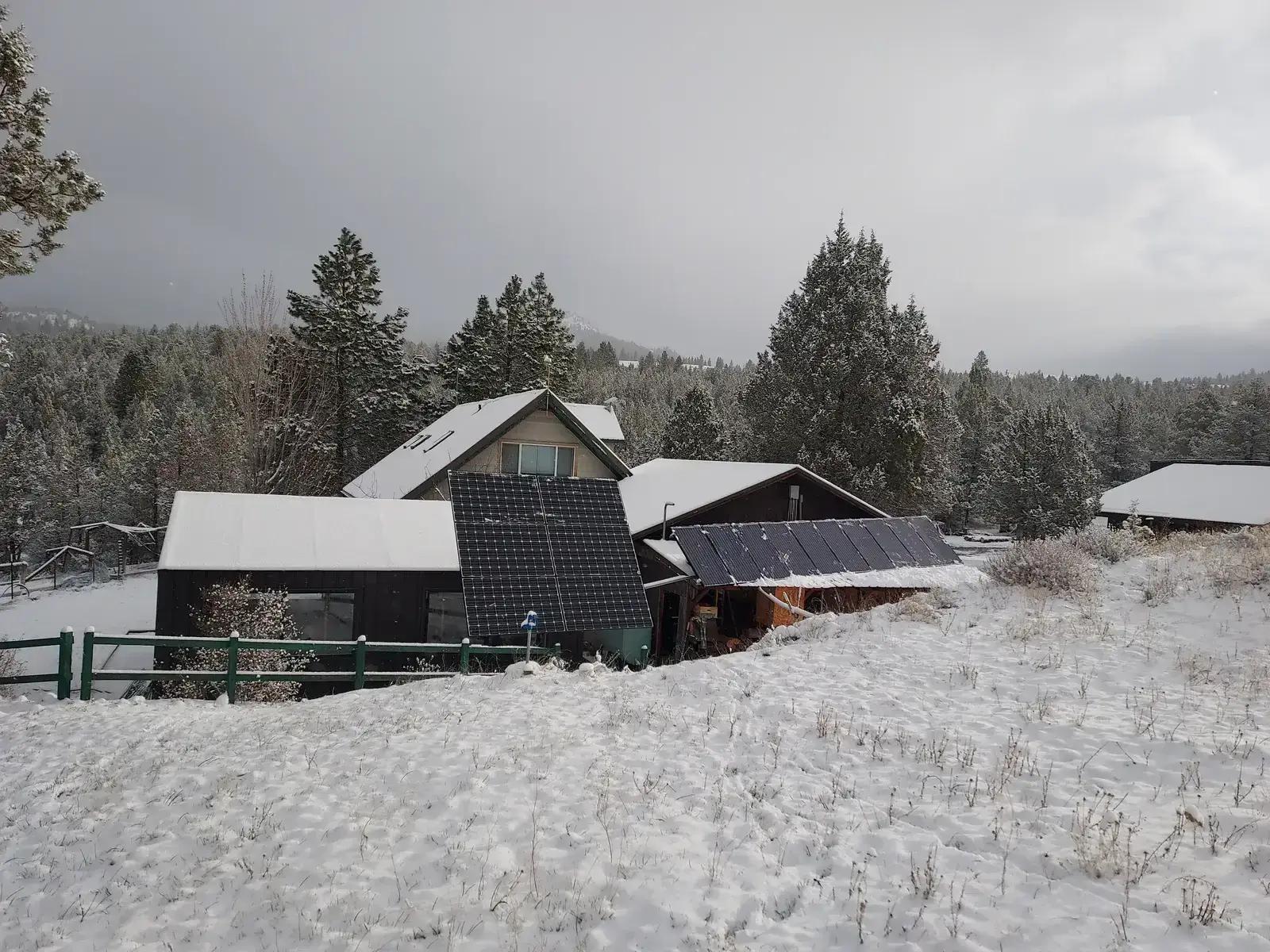 Off-grid home project image
